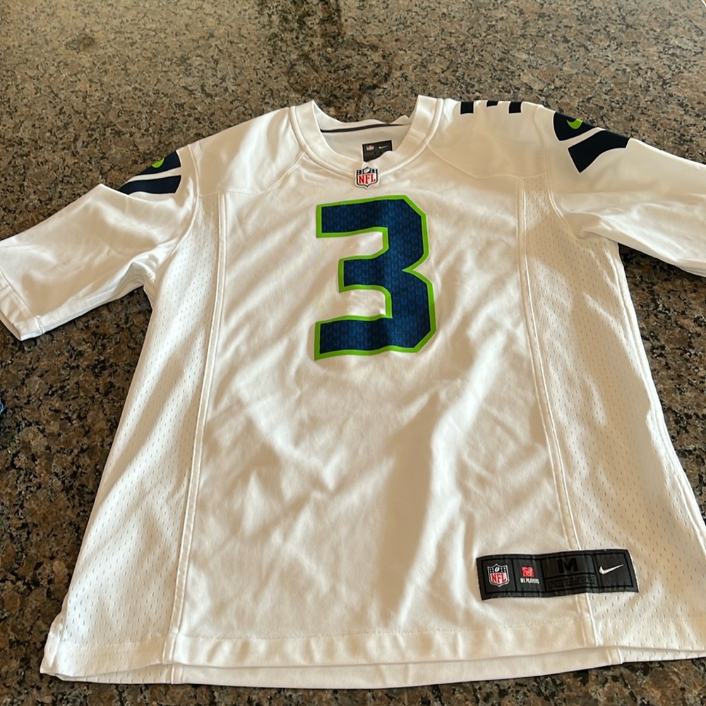 Seattle Seahawks Russell Wilson Men’s Medium Jersey Nike Brand